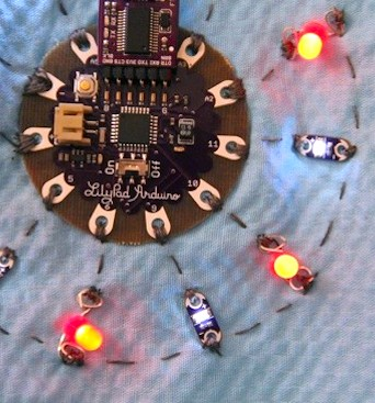 E-textiles y fundamentos de LilyPad Arduino para wearables [3ª edición]